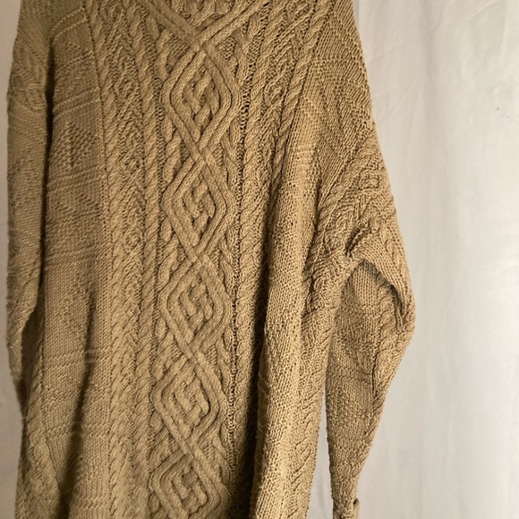 Hand knit sweater large weathervane - Picture 5 of 16